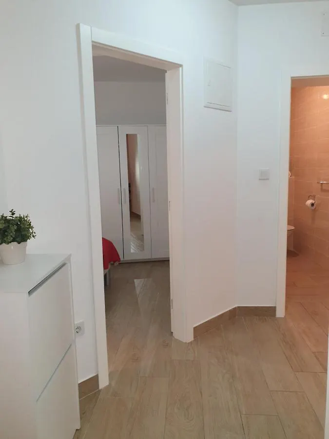 Apartments Ivancic 2 Novi Vinodolski Croatia